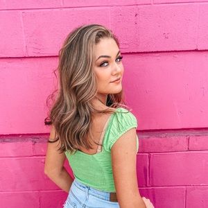 Meet your Posher, Camryn